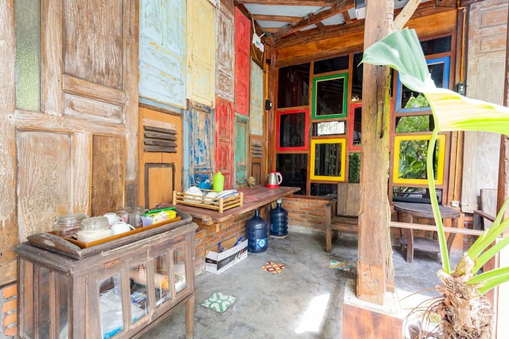 ホテル Omah Dhalang, Ethnic Java House With Nature View Jarakan エクステリア 写真